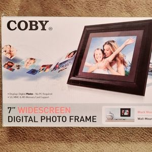 Coby 7" Black Digital Photo Frame Wooden
